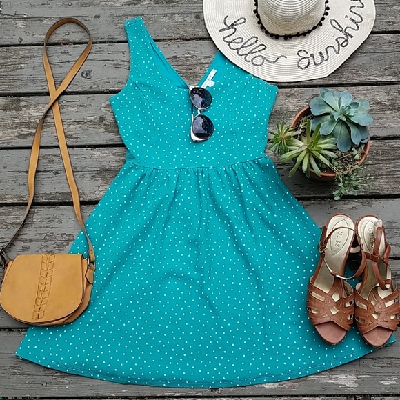 LC Lauren Conrad Dresses & Skirts - HP✨ LC Lauren Conrad polka dot dress